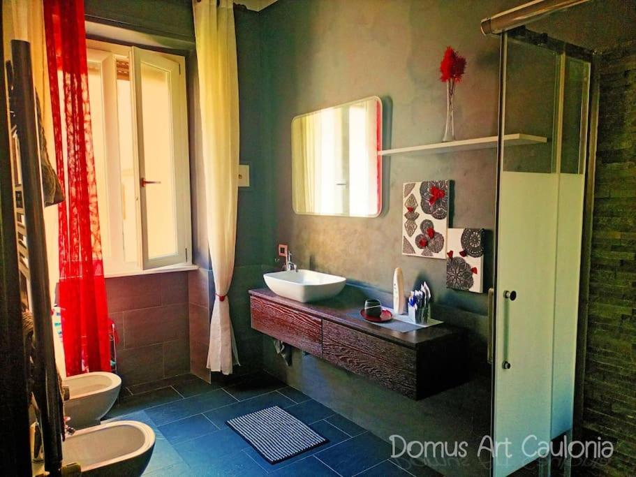Domus Art Caulonia Appartement *
